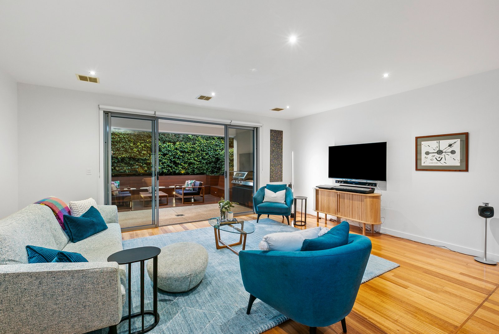 Gallery: 6 Derham Street