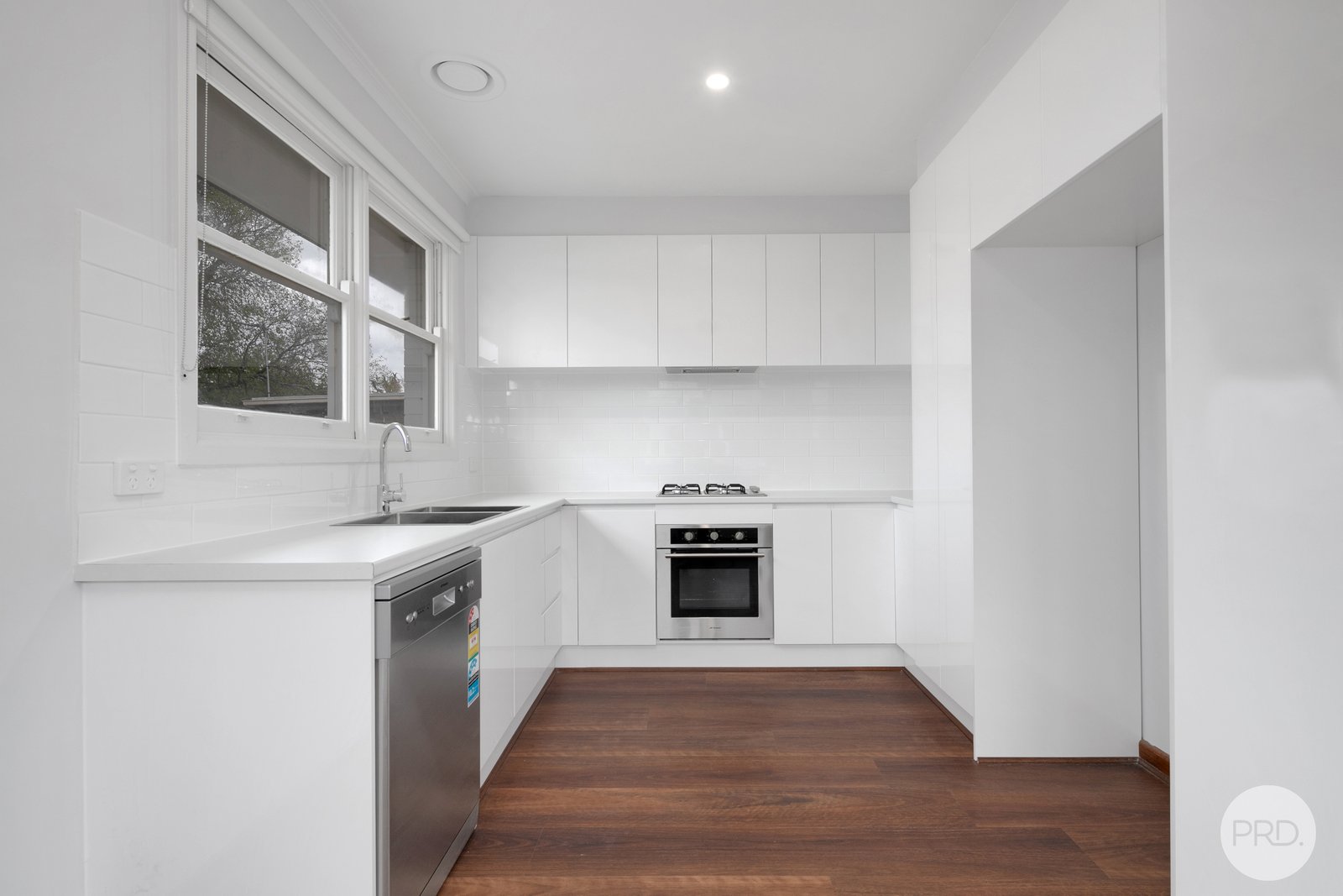 6 Dermot Street WENDOUREE 2