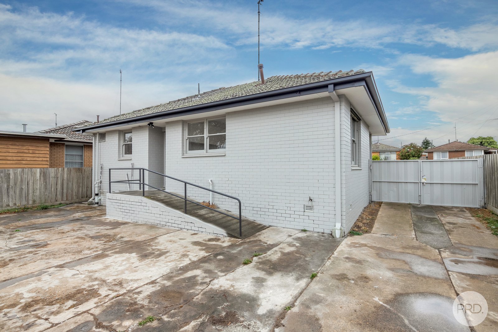 6 Dermot Street WENDOUREE 11