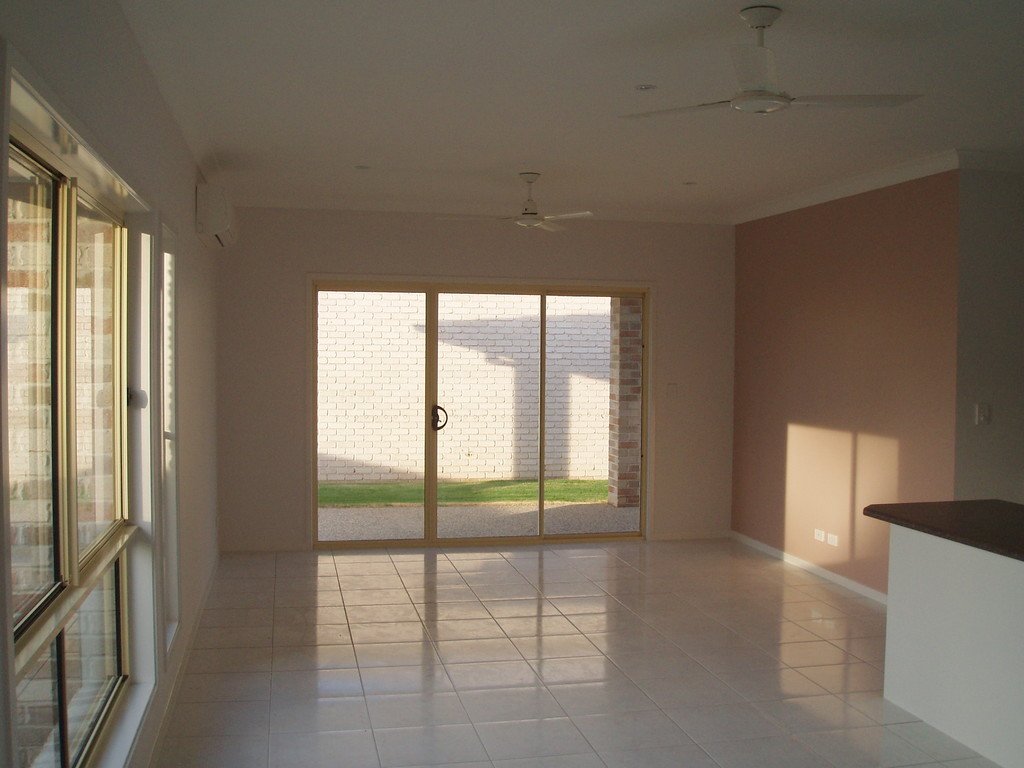 6 Derwent Street MURRUMBA DOWNS 2