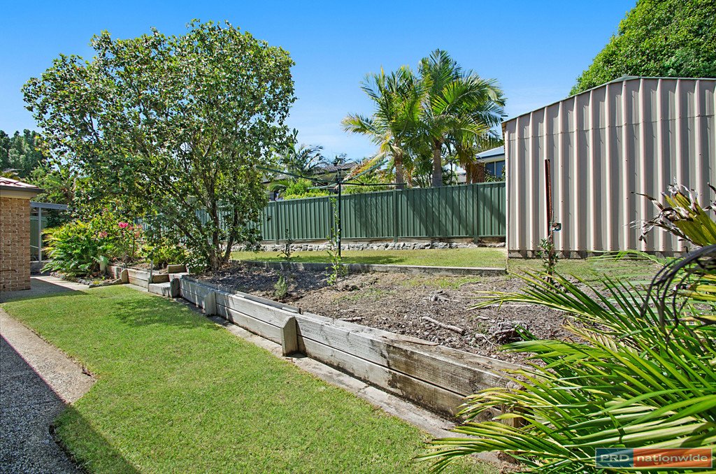 6 Diamentina Way LAKEWOOD 8