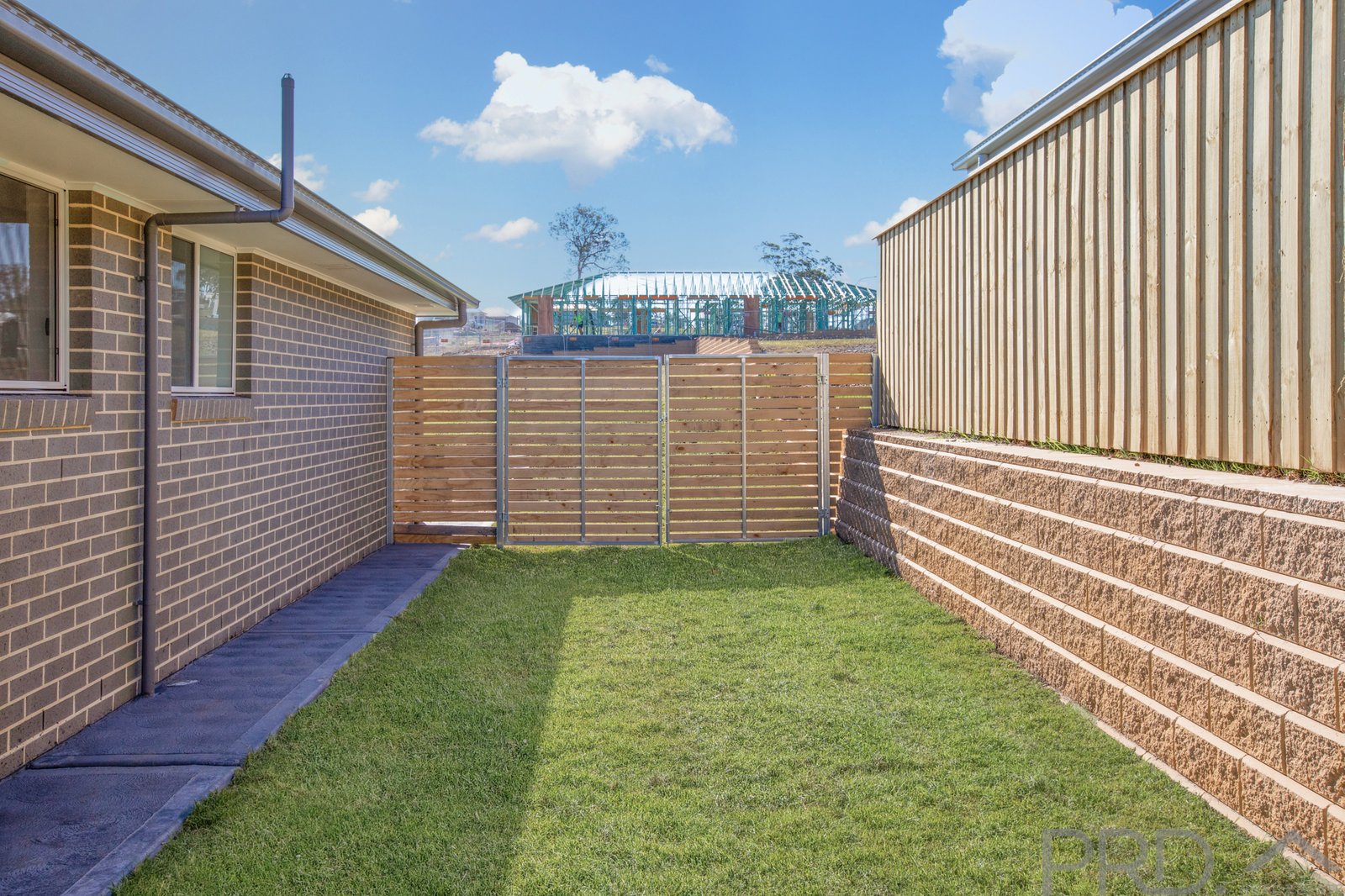 6 Dinton Street GRETA 9