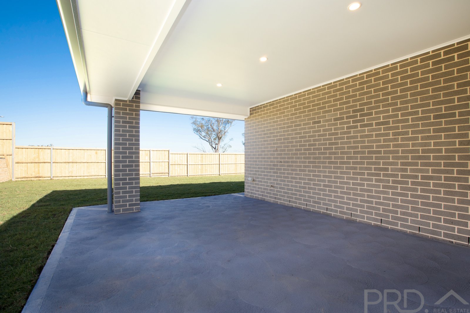 6 Dinton Street GRETA 13