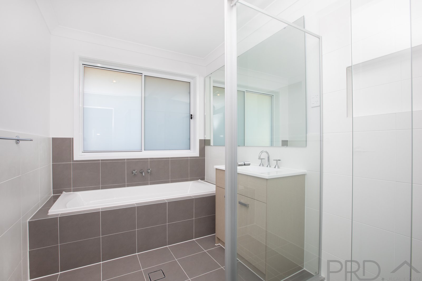 6 Dinton Street GRETA 19
