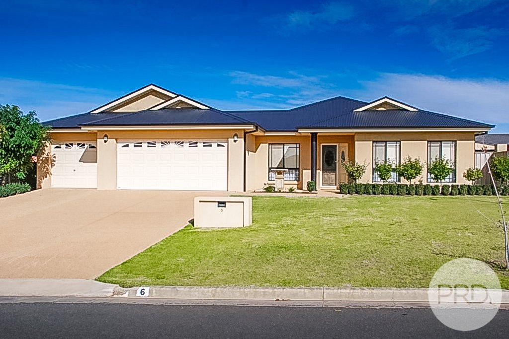6 Dobell Place LLOYD 1