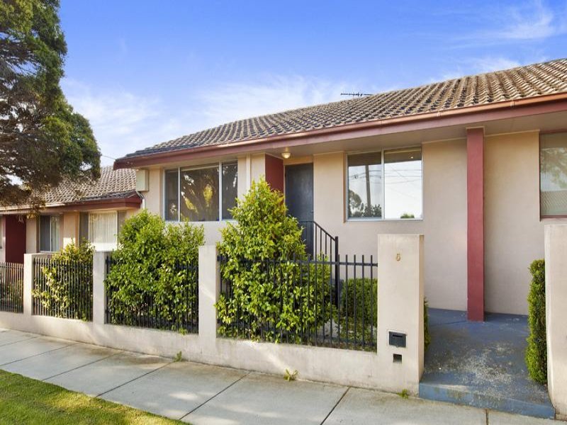 Gallery: 6 Dorothea Street