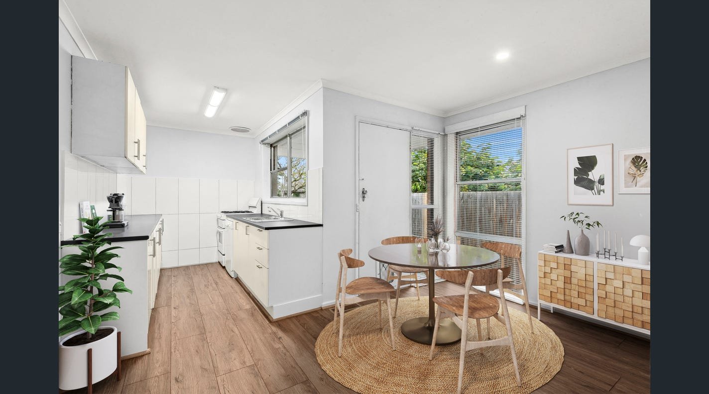 Gallery: 6 Down Court