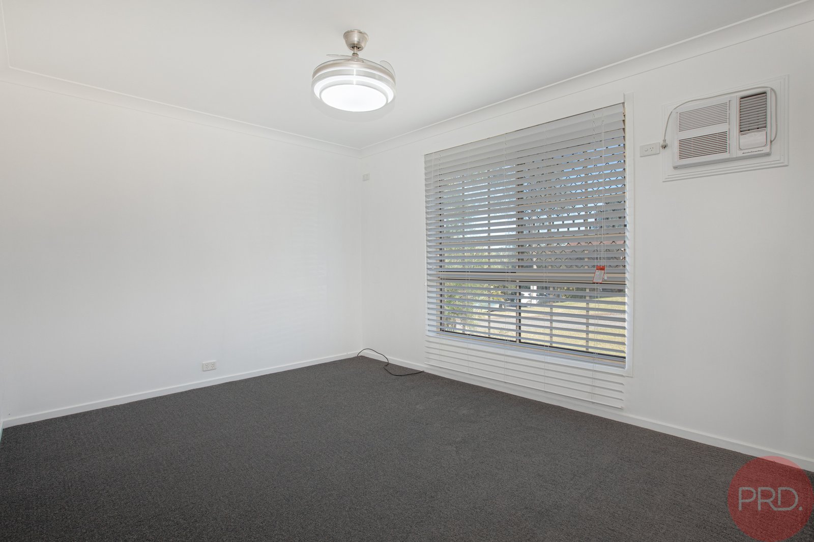 6 Dumont Close RUTHERFORD 9