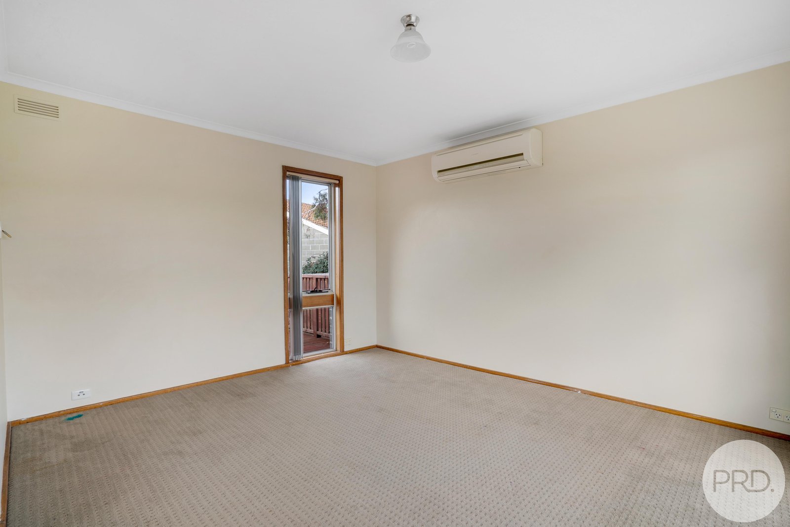 6 Duntroon Place ROKEBY 3