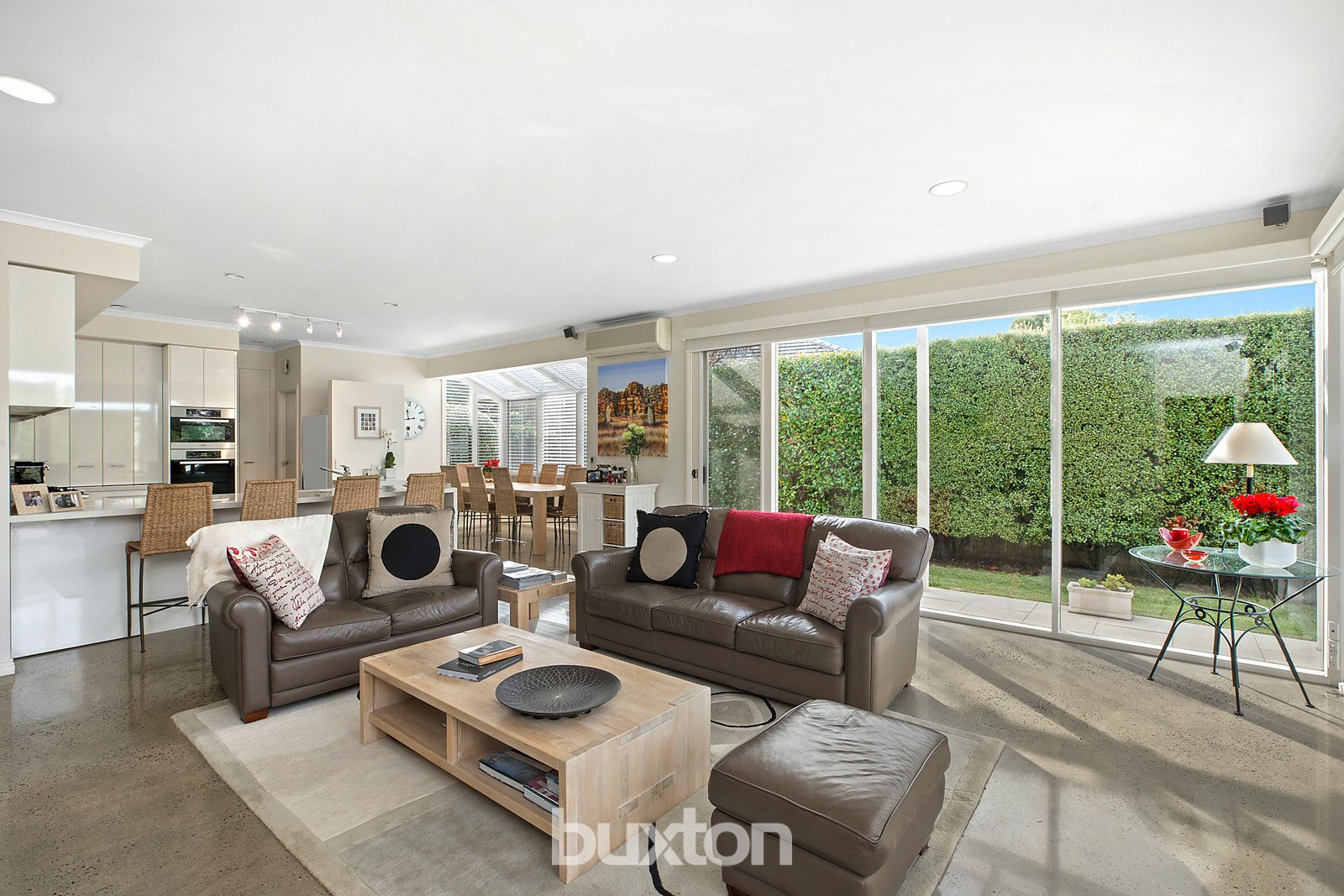 Gallery: 6 Dunwinnie Court