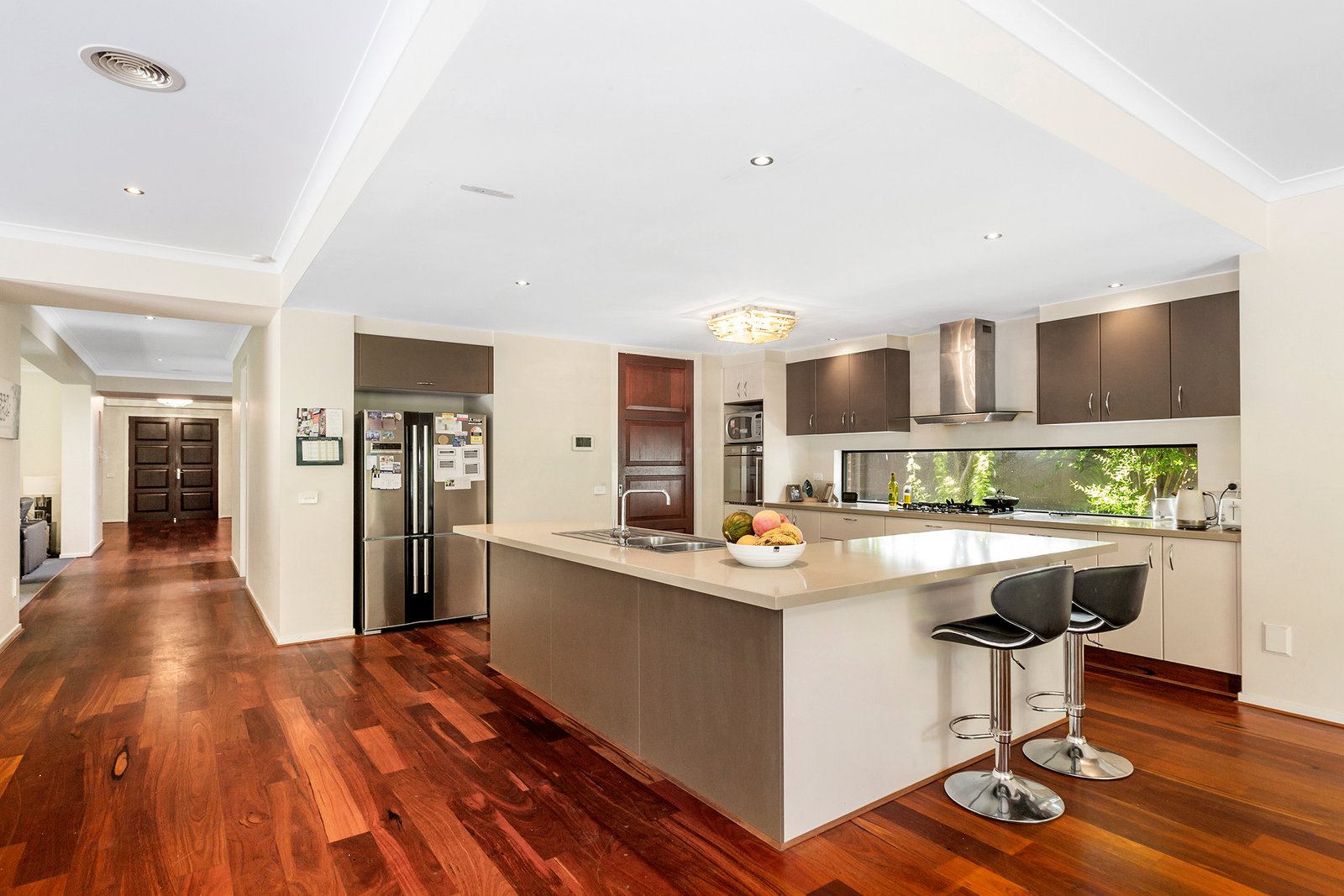 Real Estate and Property in 6 Earls Court, Balwyn North, VIC