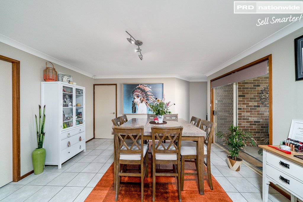 6 Eaton Street FLOWERDALE 3