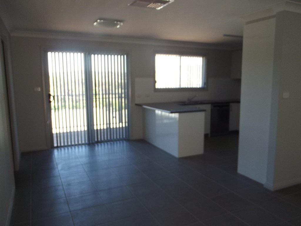 6 Eberlin Place TUMUT 2