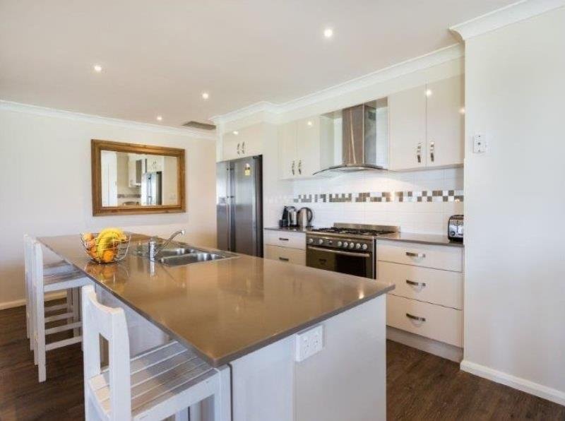 6 Edna Close TAMWORTH 3