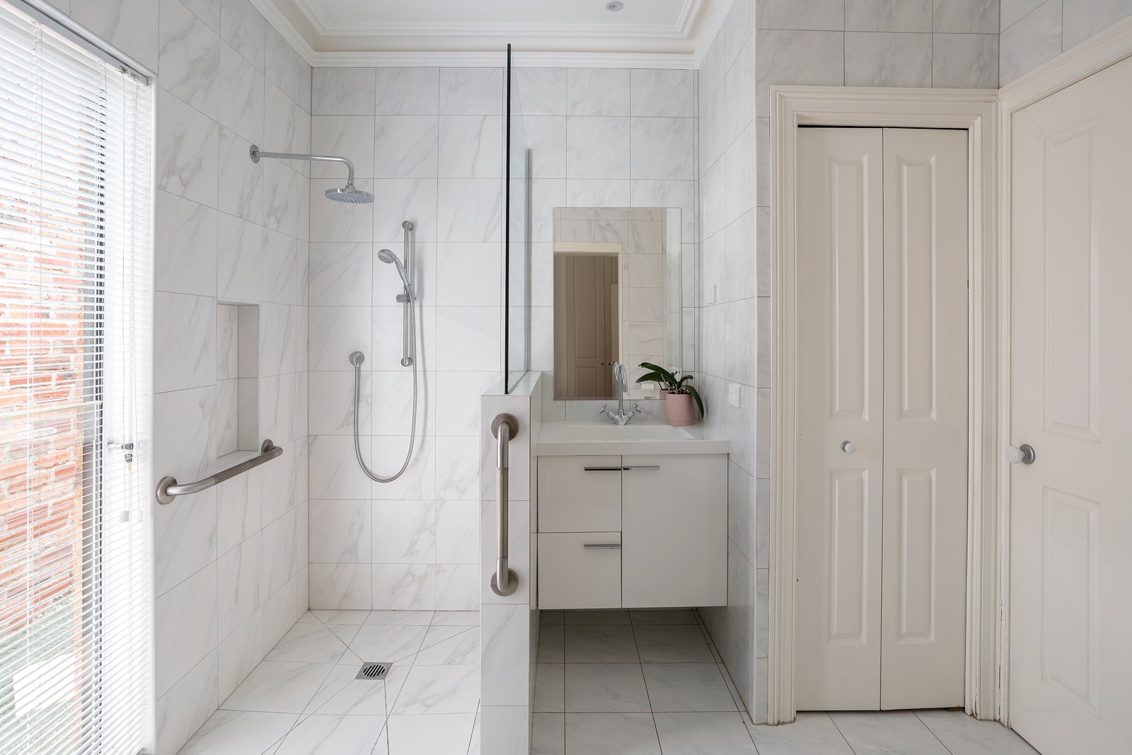 Real Estate and Property in 6 Edward Street, Elsternwick, VIC