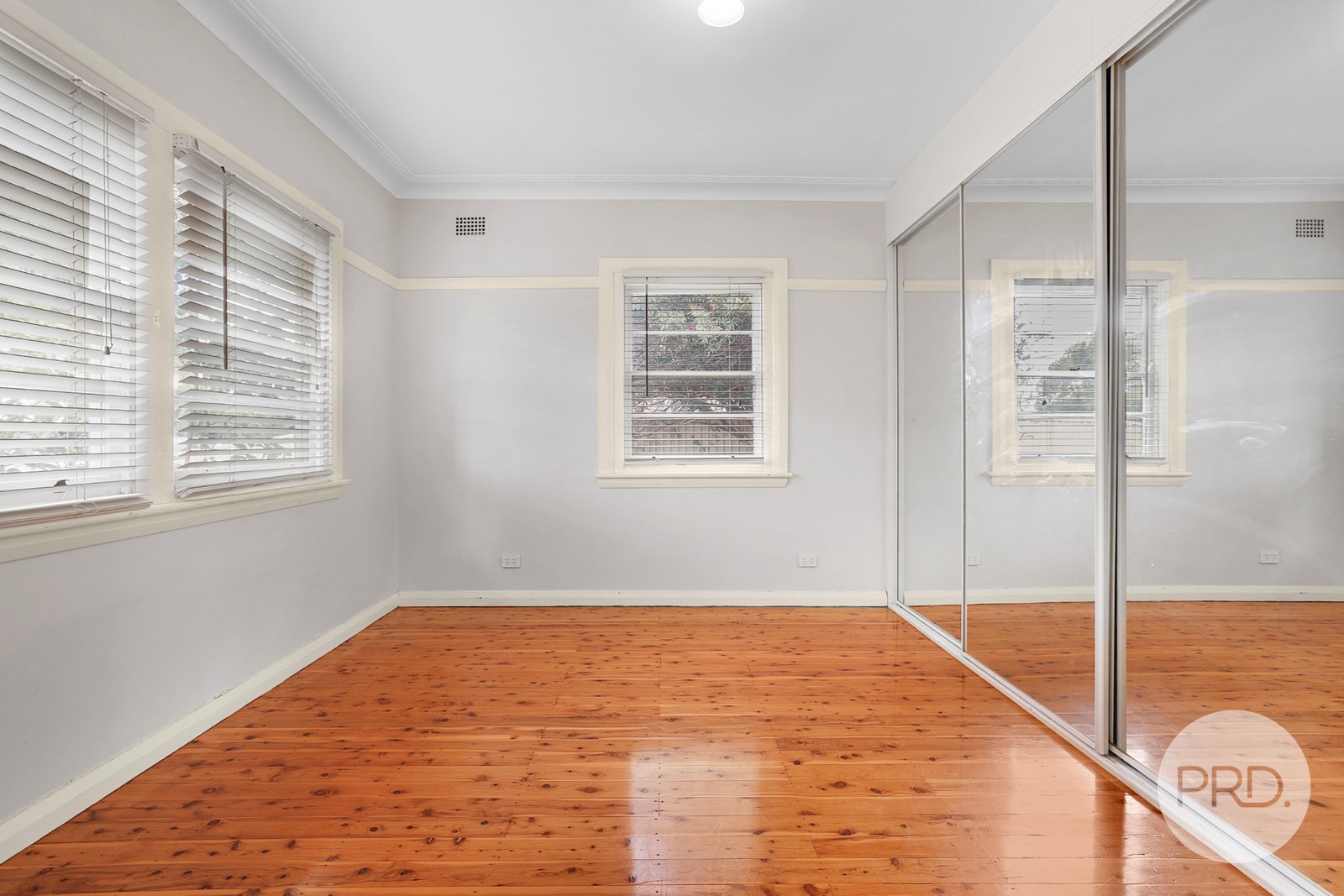 6 Edward Street TAMWORTH 6