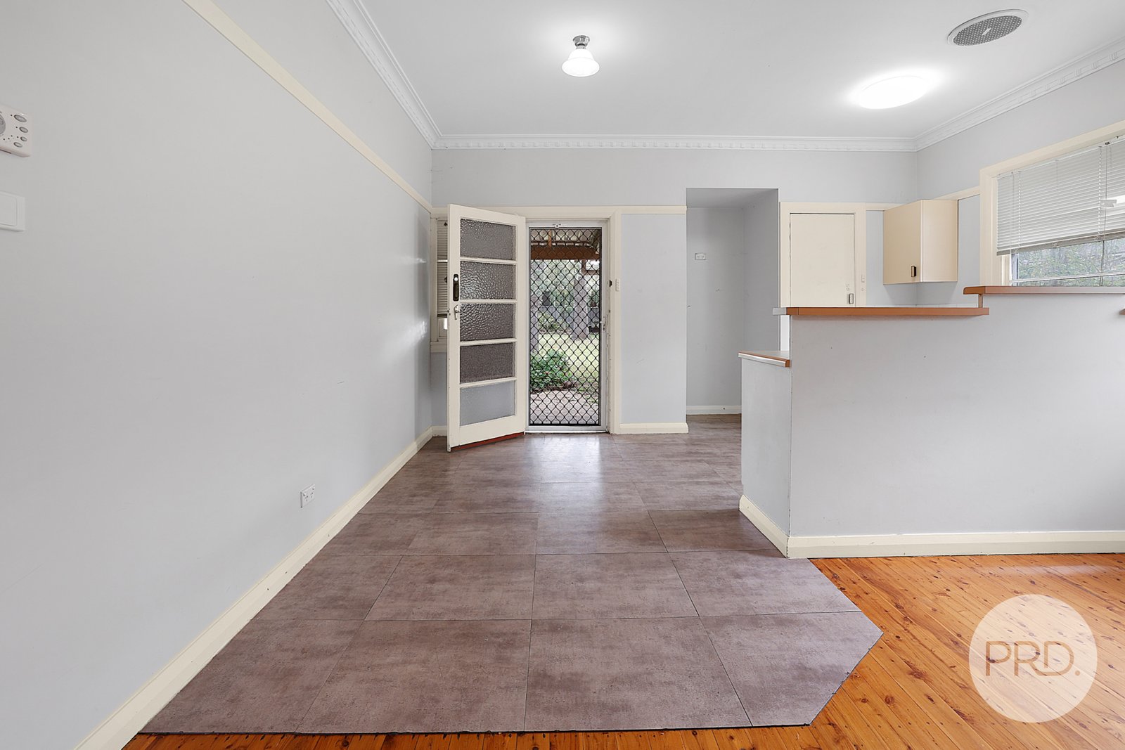 6 Edward Street TAMWORTH 11