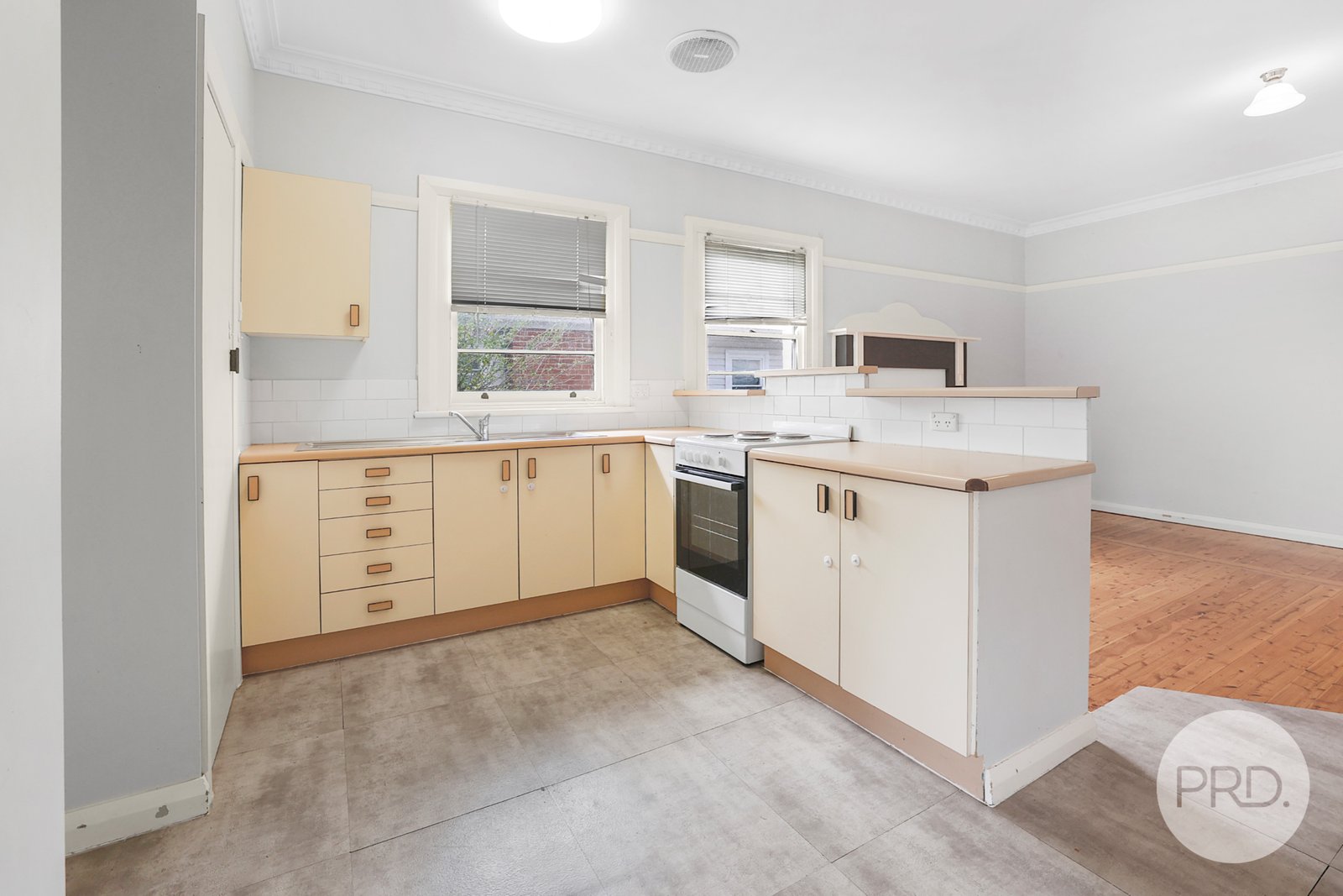6 Edward Street TAMWORTH 13