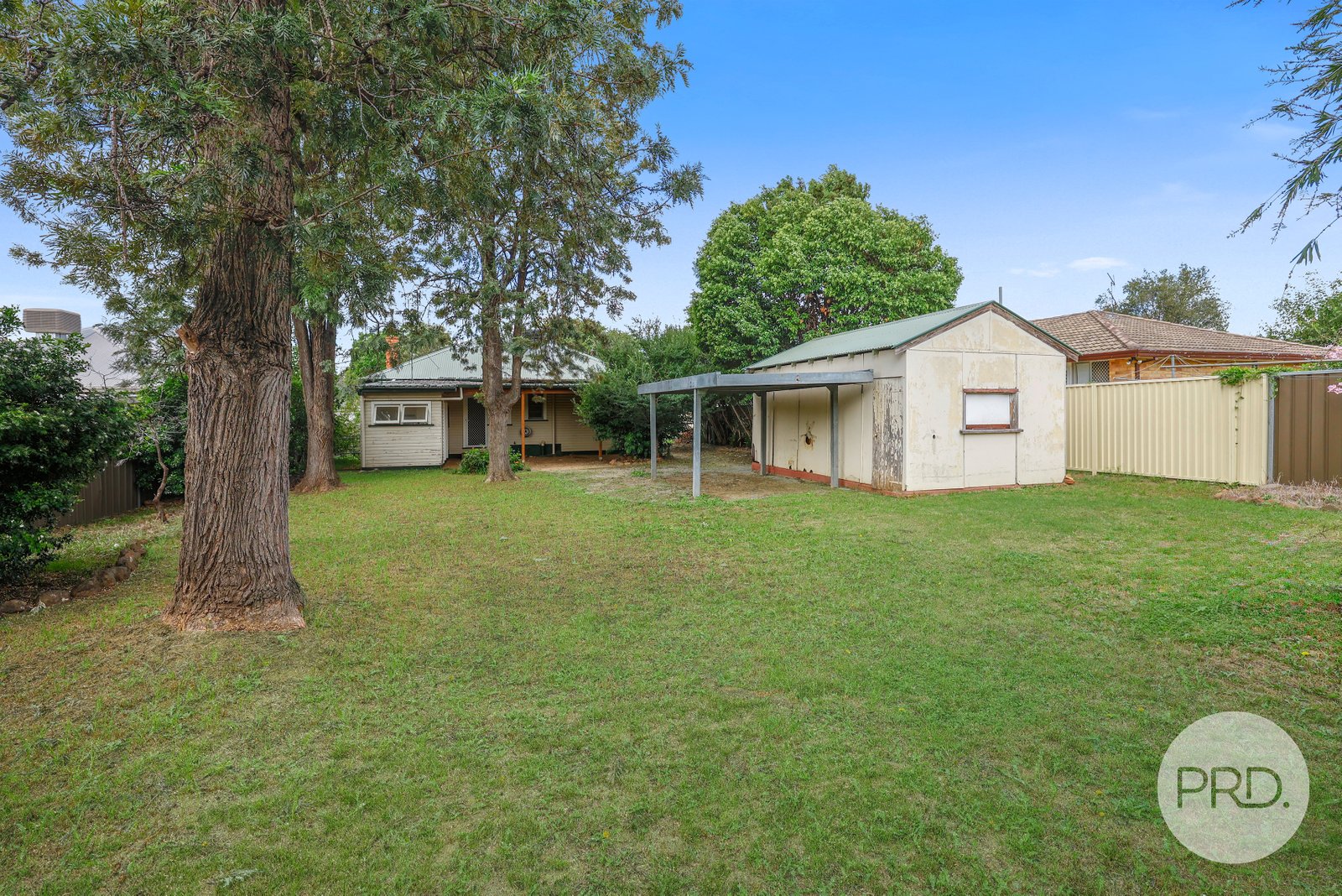 6 Edward Street TAMWORTH 21