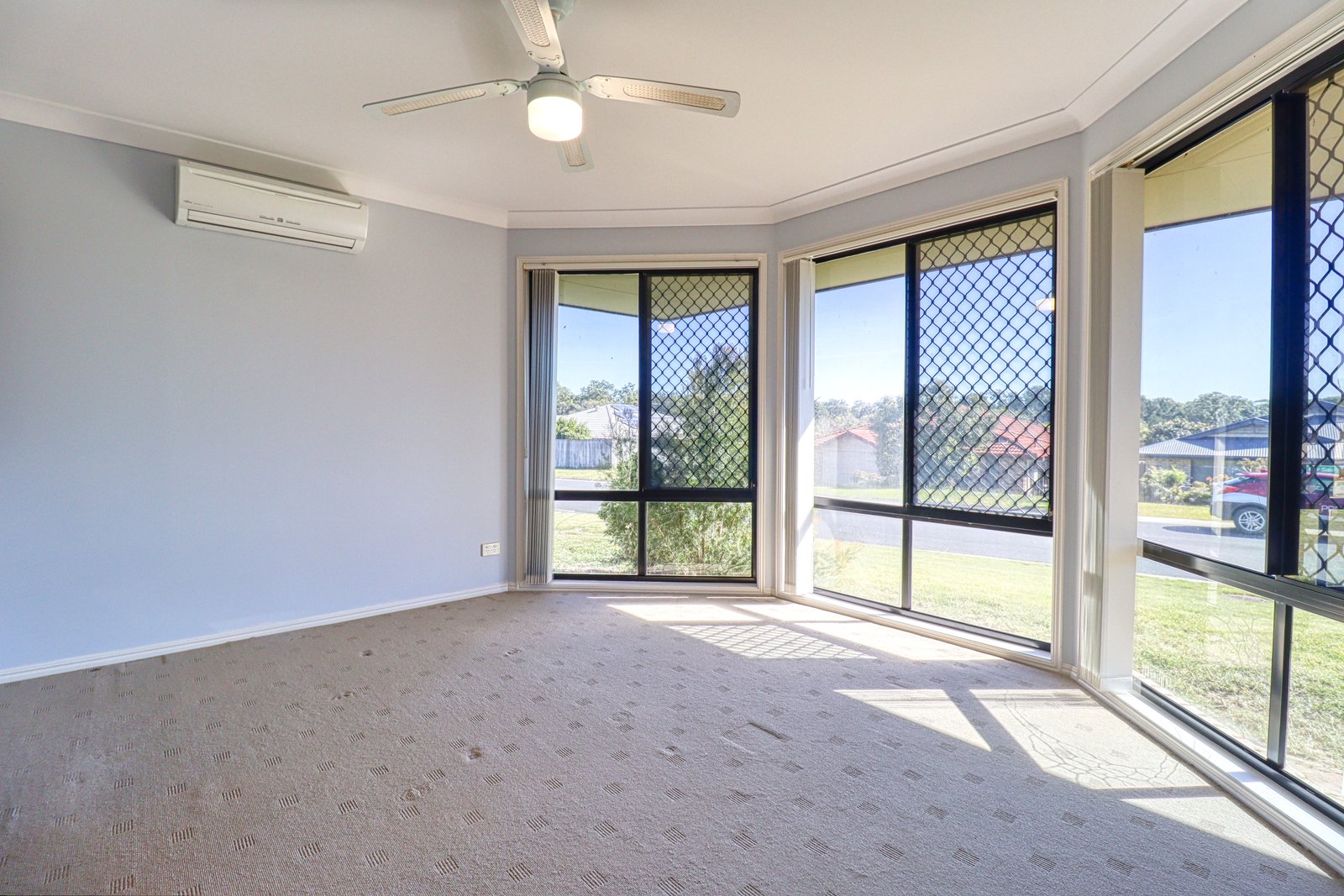 6 Eileen Place CASINO 10