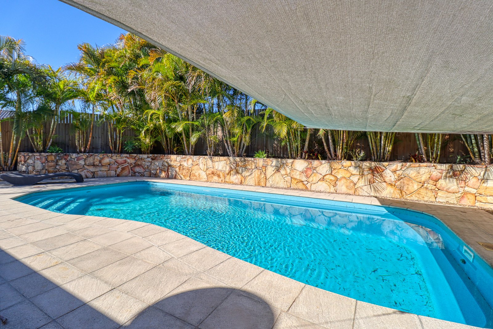 6 Eileen Place CASINO 19