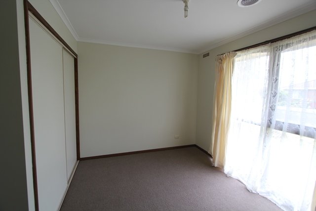 6 Elinand Street WENDOUREE 7