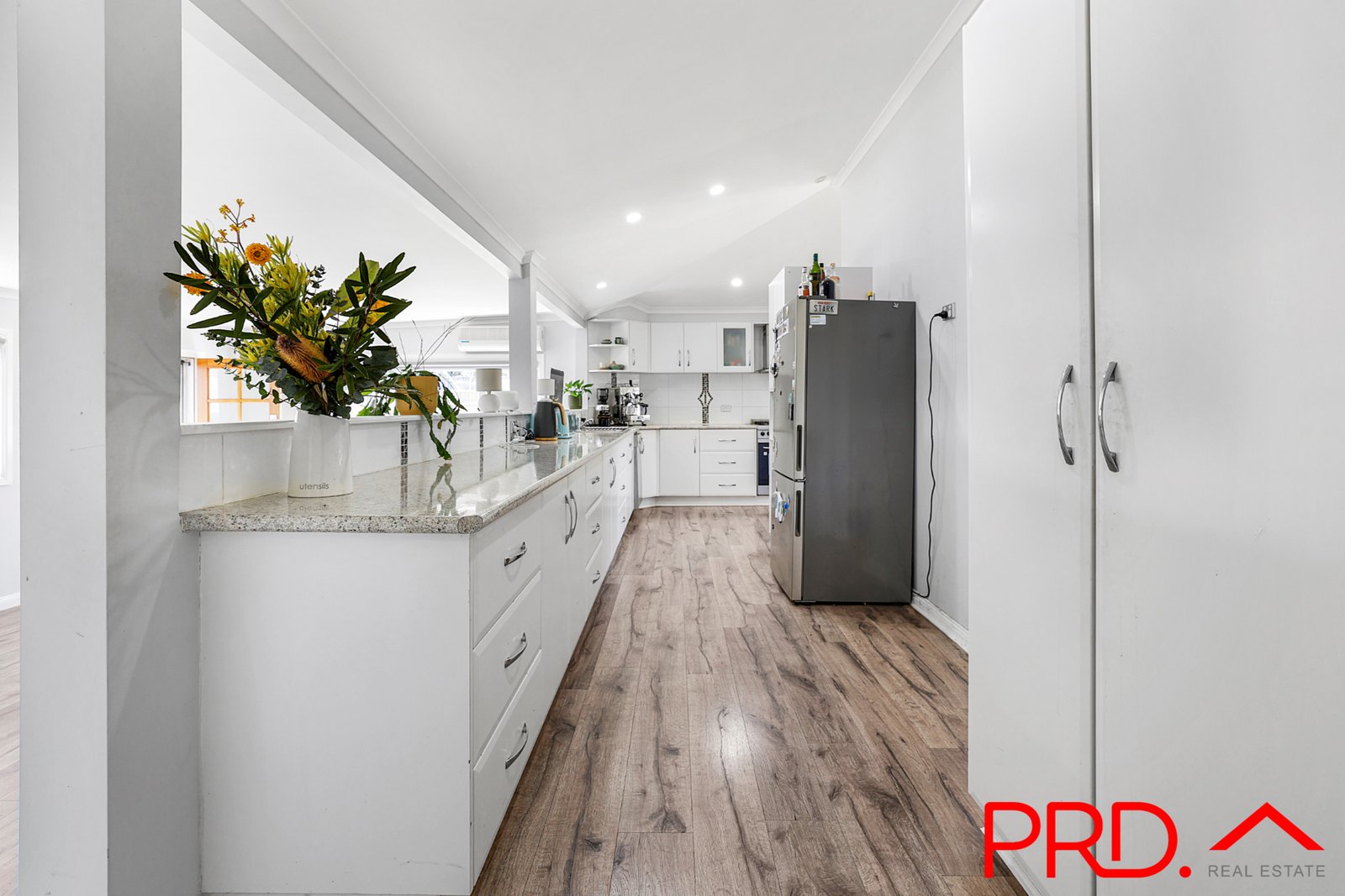 6 Elizabeth Street TAMWORTH 5