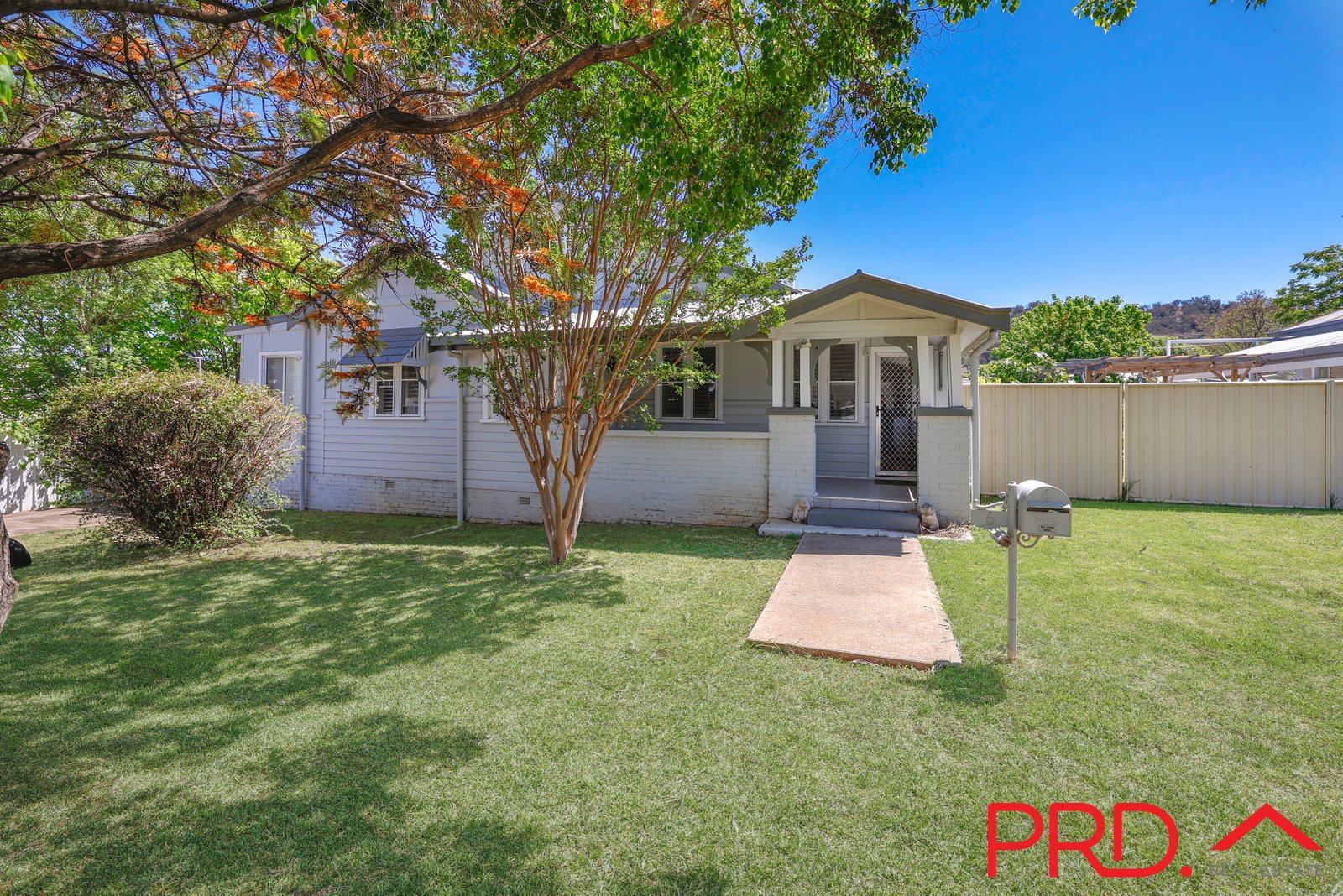 6 Elizabeth Street TAMWORTH 19