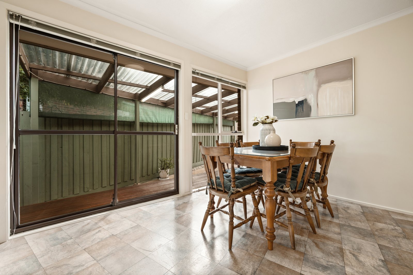 Gallery: 6 Elkins Court