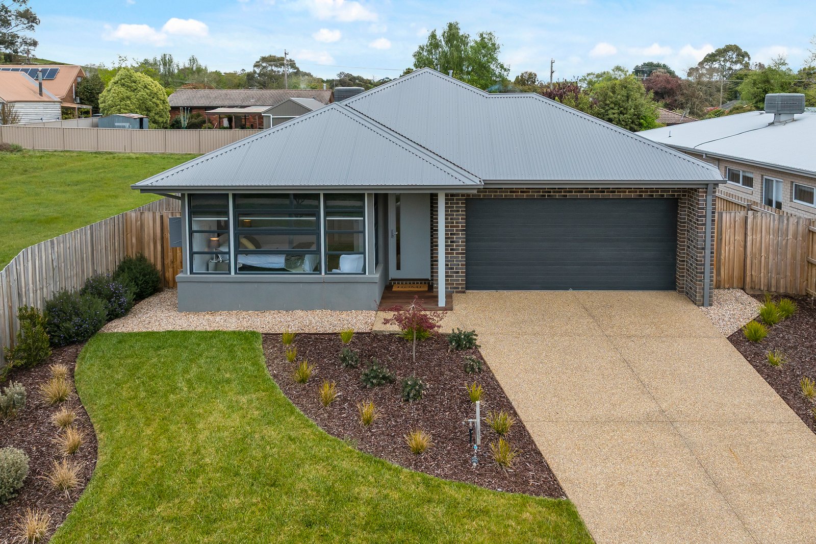 Real Estate and Property in 6 Ellison Street, Woodend, VIC