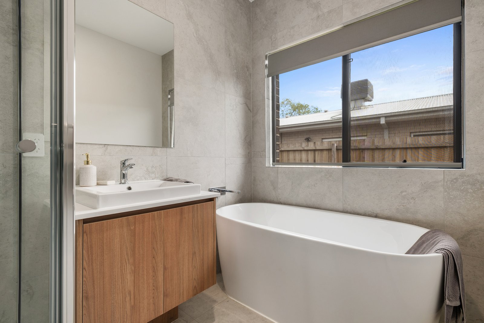 Real Estate and Property in 6 Ellison Street, Woodend, VIC