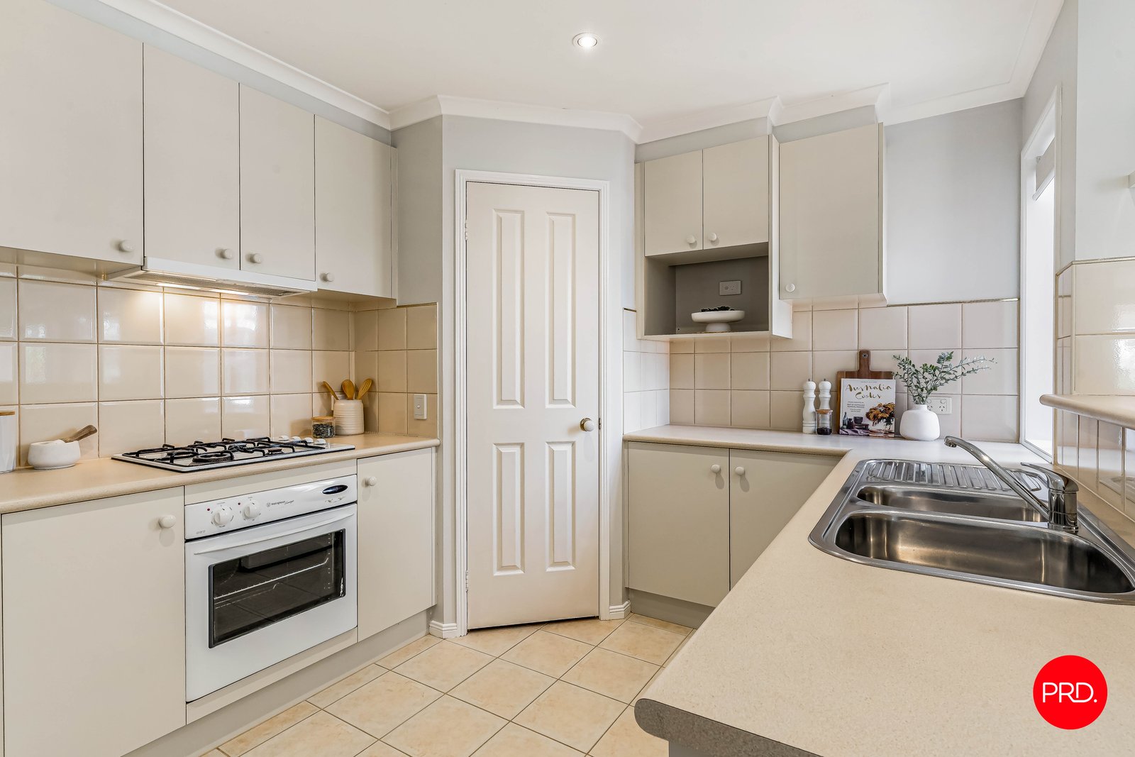 6 Emerald Place EAST BENDIGO 5