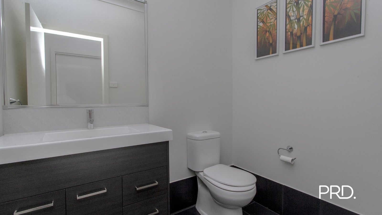 6 Empire Cct  Penrith 7