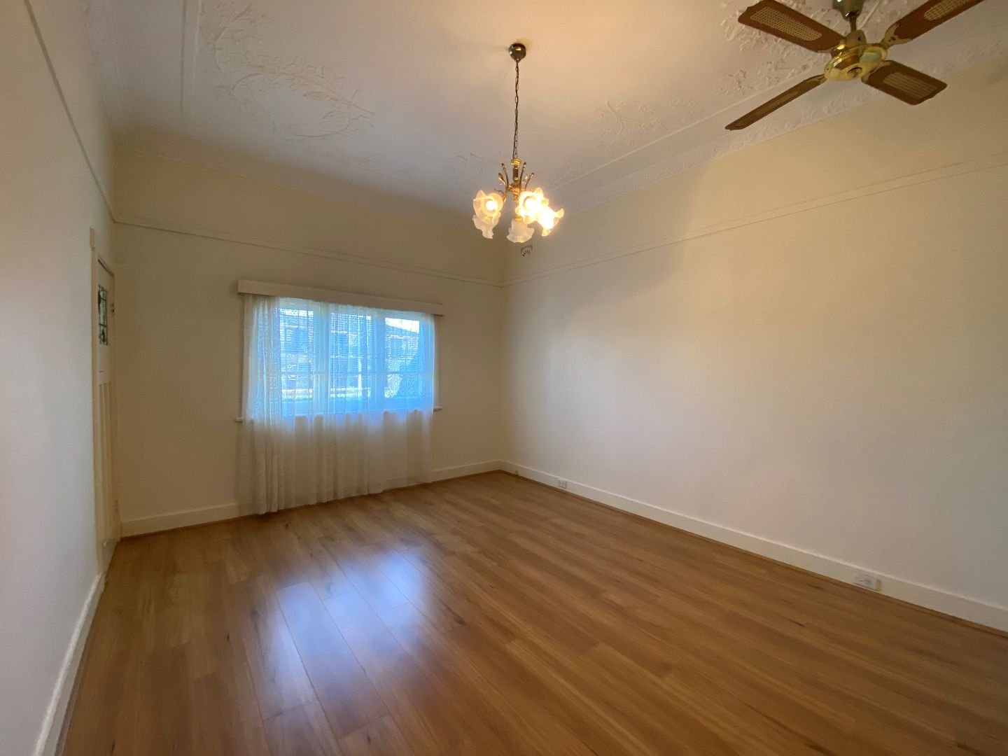 6 Empress Street HURSTVILLE 2