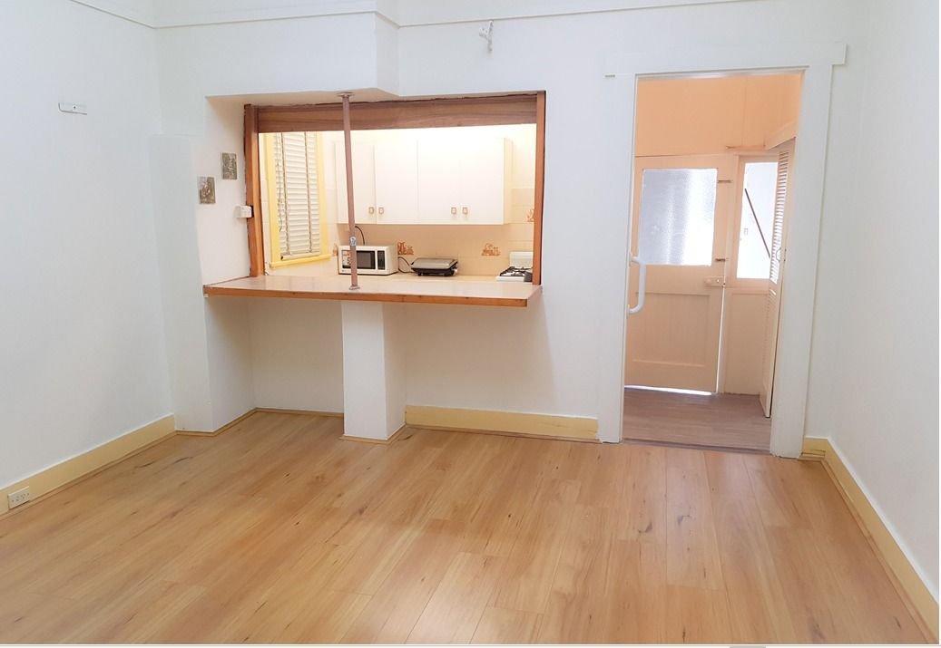 6 Empress Street HURSTVILLE 4