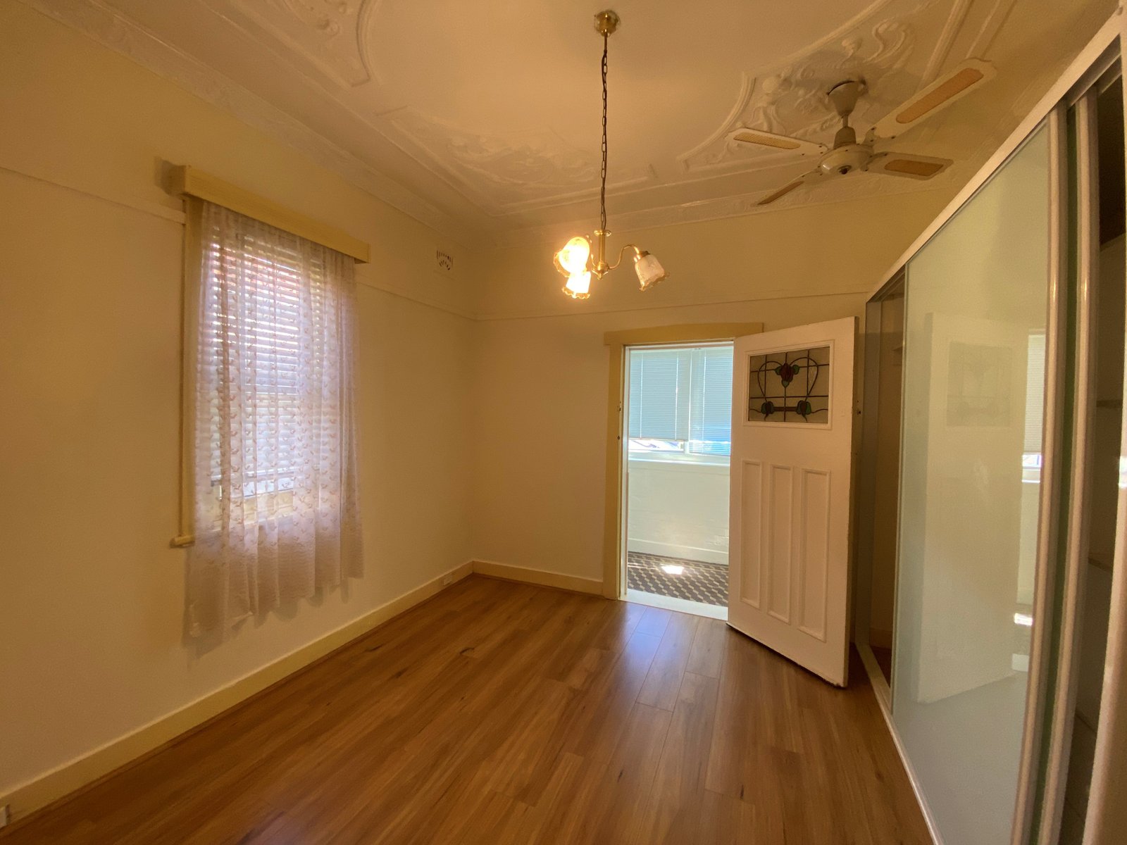 6 Empress Street HURSTVILLE 3