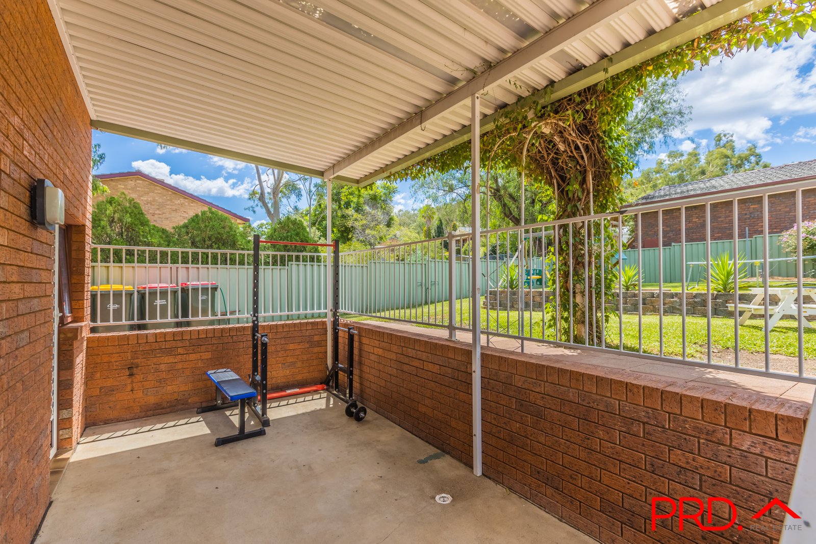 6 Eucalypt Avenue TAMWORTH 19
