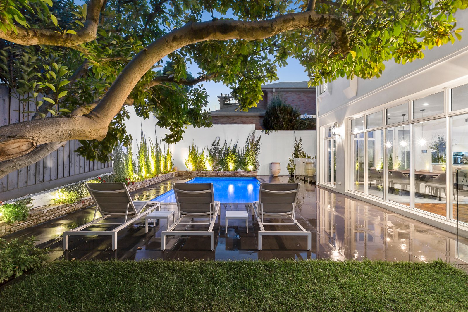 Real Estate and Property in 6 Evans Court, Toorak, VIC