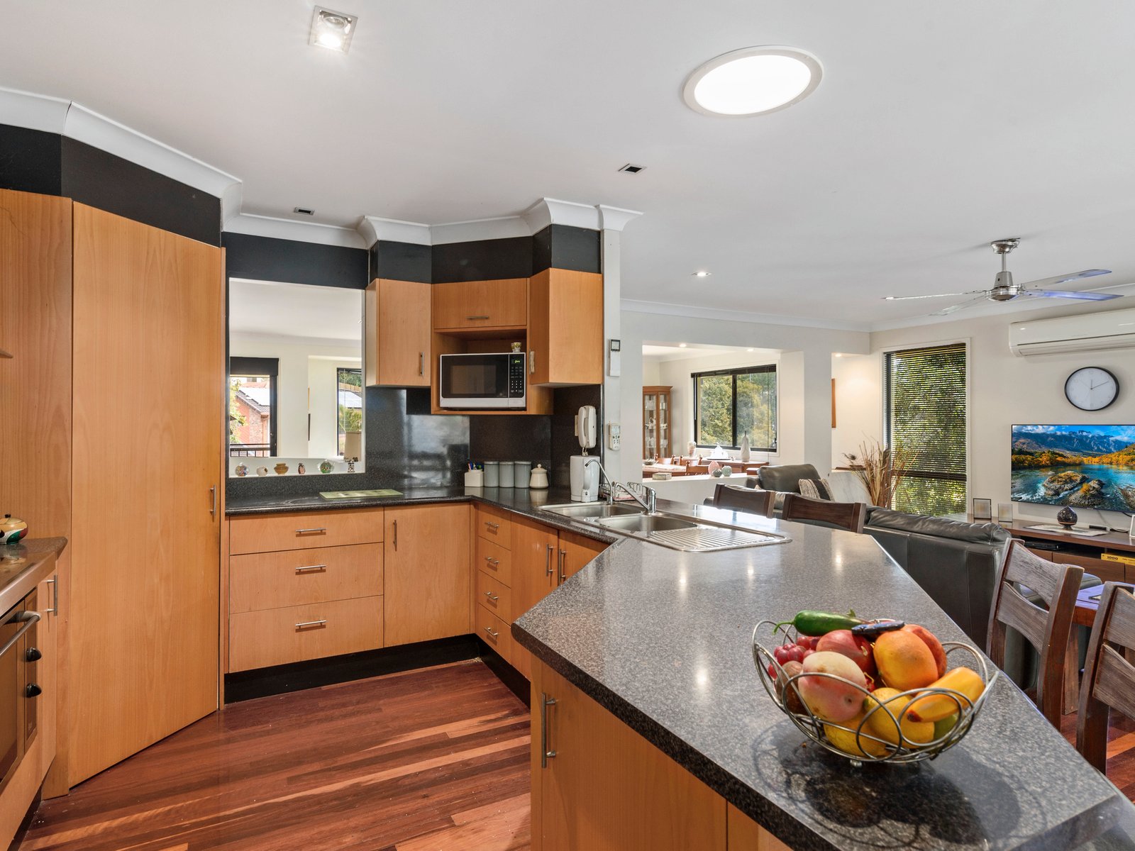 6 Exmouth Court ELANORA 5