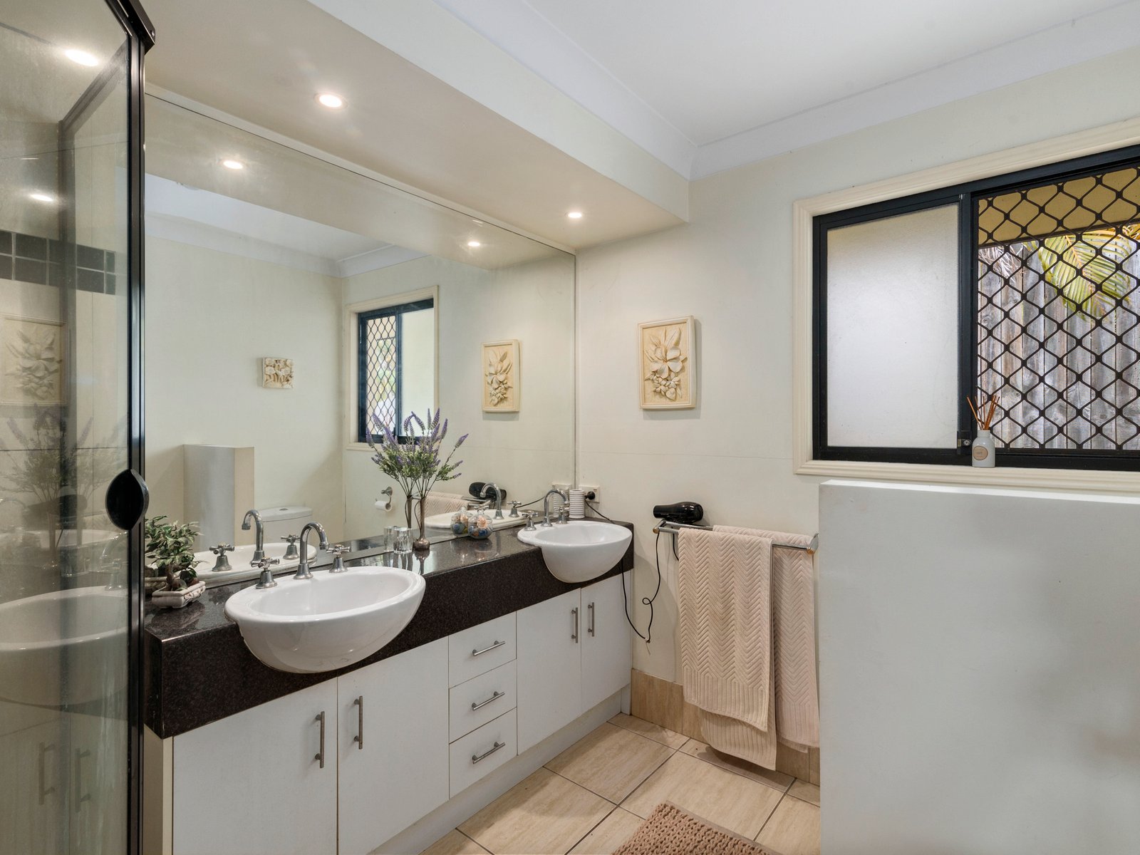 6 Exmouth Court ELANORA 9