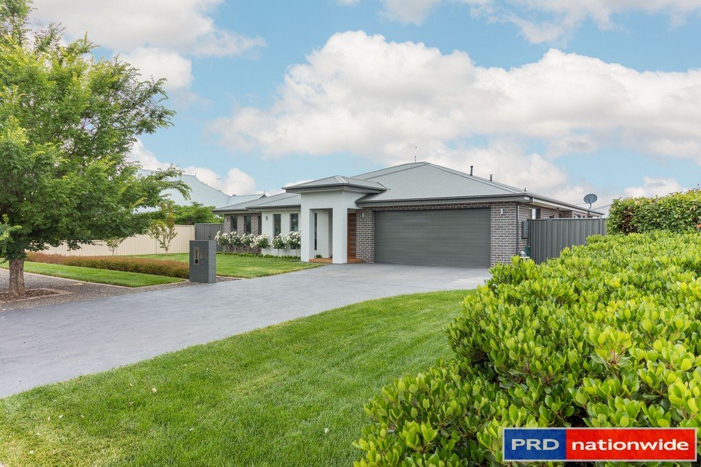 6 Eyre Street BUNGENDORE 1