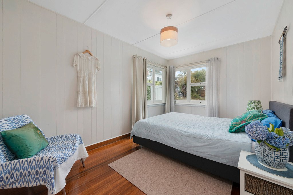 6 Fairfax Road GLENORCHY 9