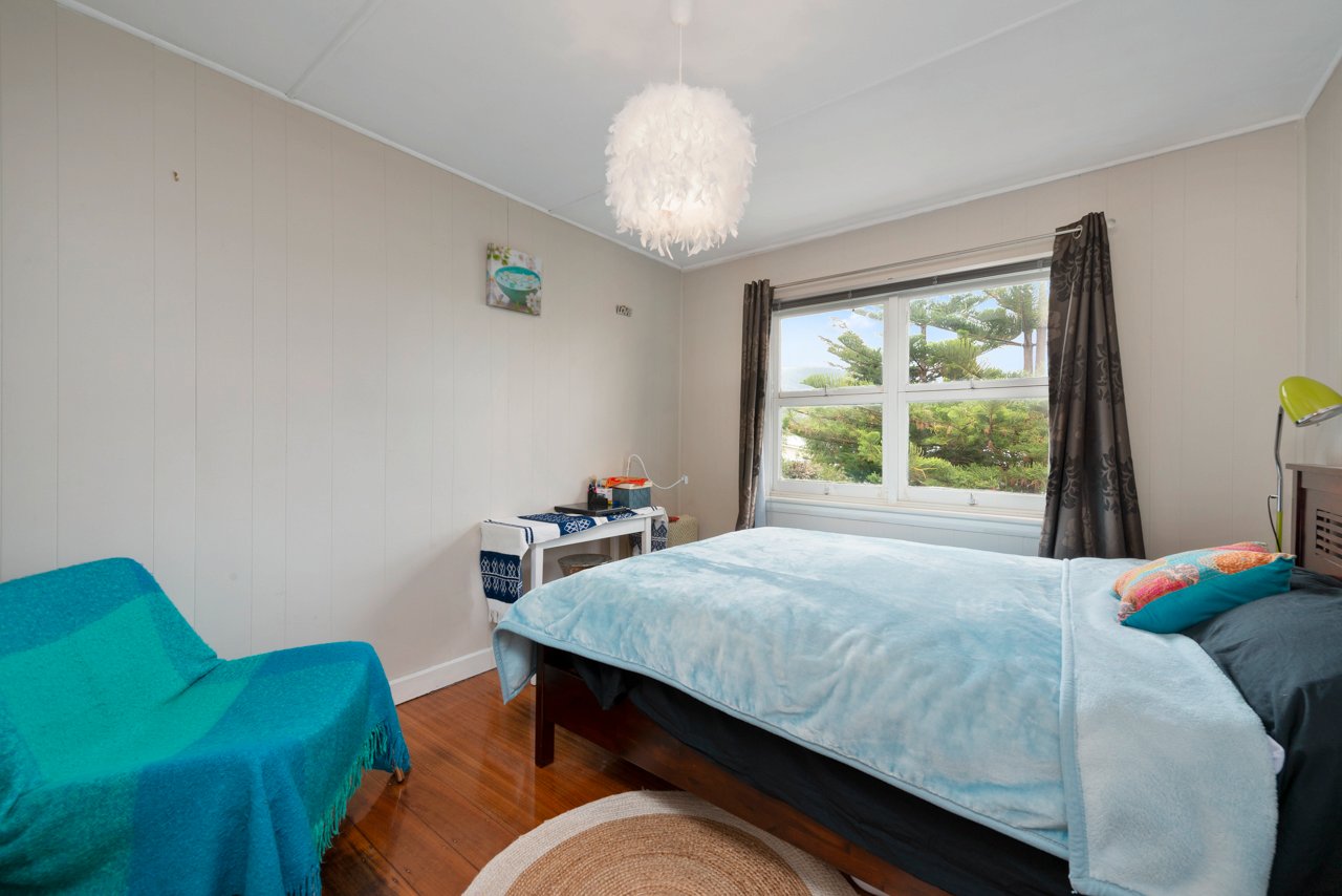 6 Fairfax Road GLENORCHY 10