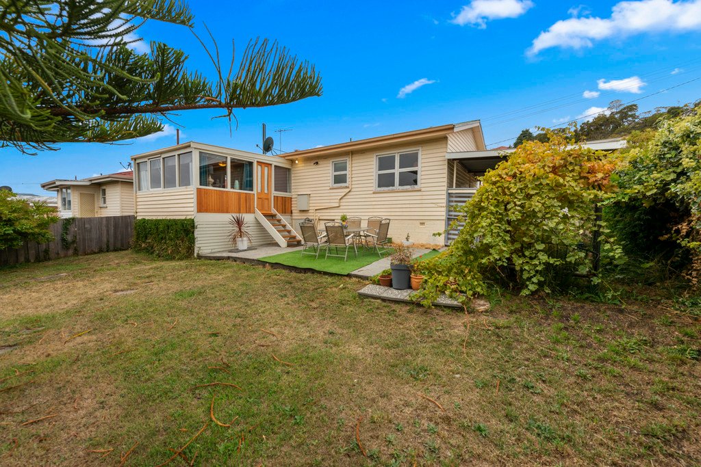 6 Fairfax Road GLENORCHY 15