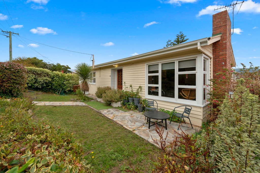 6 Fairfax Road GLENORCHY 16