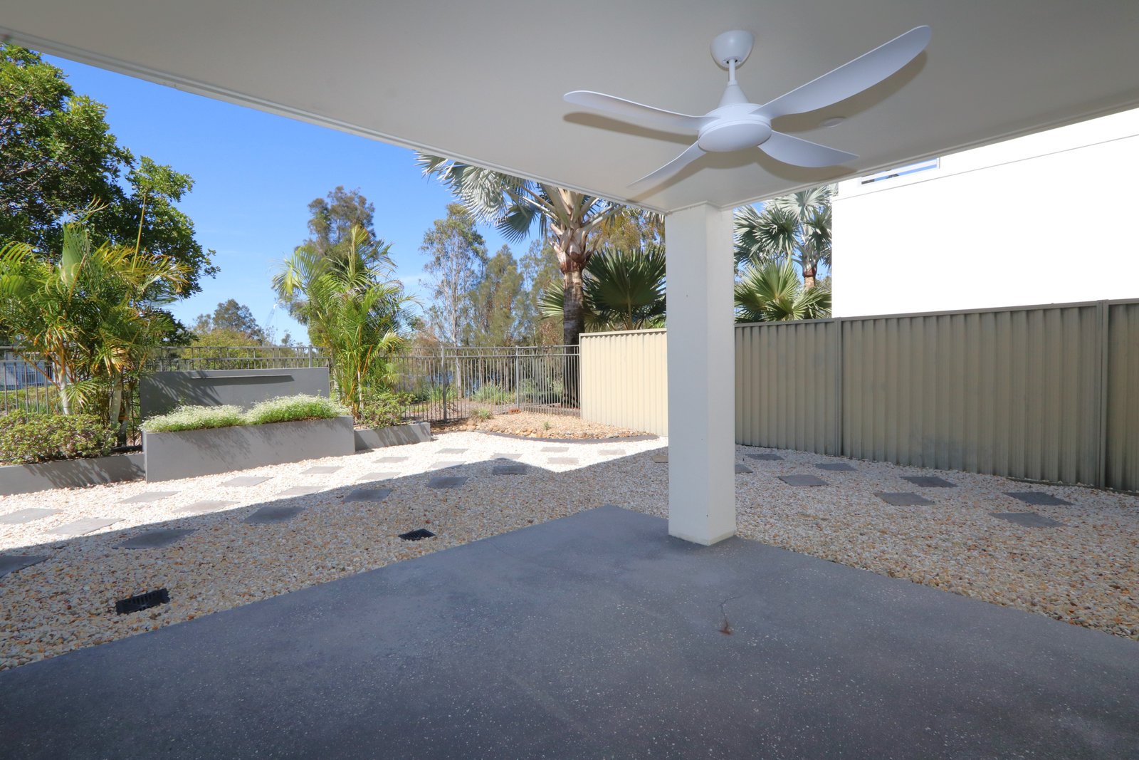 6 Fleetwood Court HELENSVALE 2