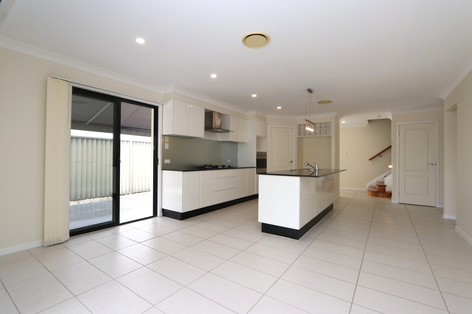 6 Fleetwood Court HELENSVALE 5