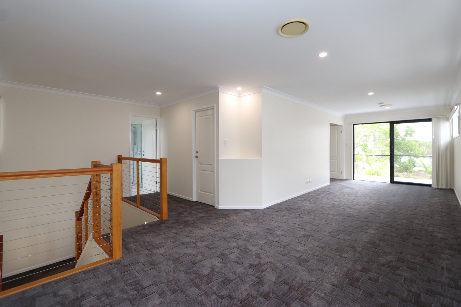 6 Fleetwood Court HELENSVALE 9