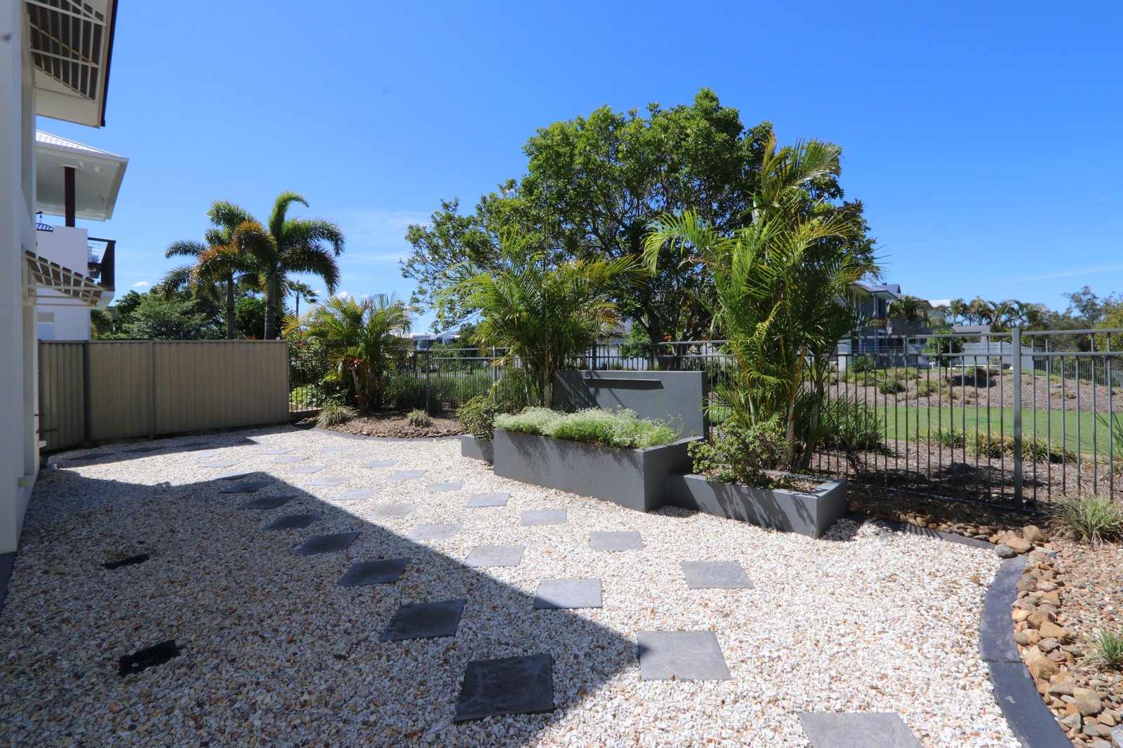 6 Fleetwood Court HELENSVALE 27