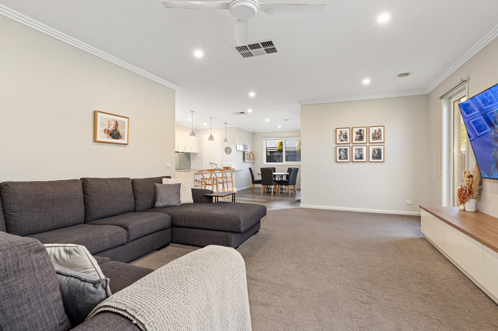 Gallery: 6 Flewin Avenue